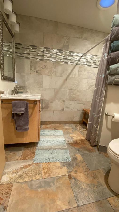 Eagle Peak Guesthouse Eagle River Екстер'єр фото