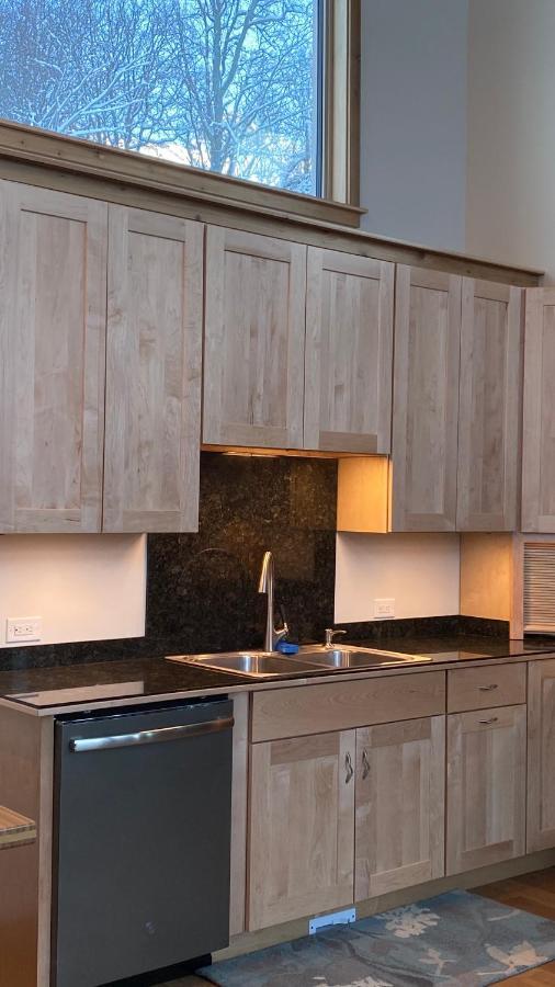 Eagle Peak Guesthouse Eagle River Екстер'єр фото