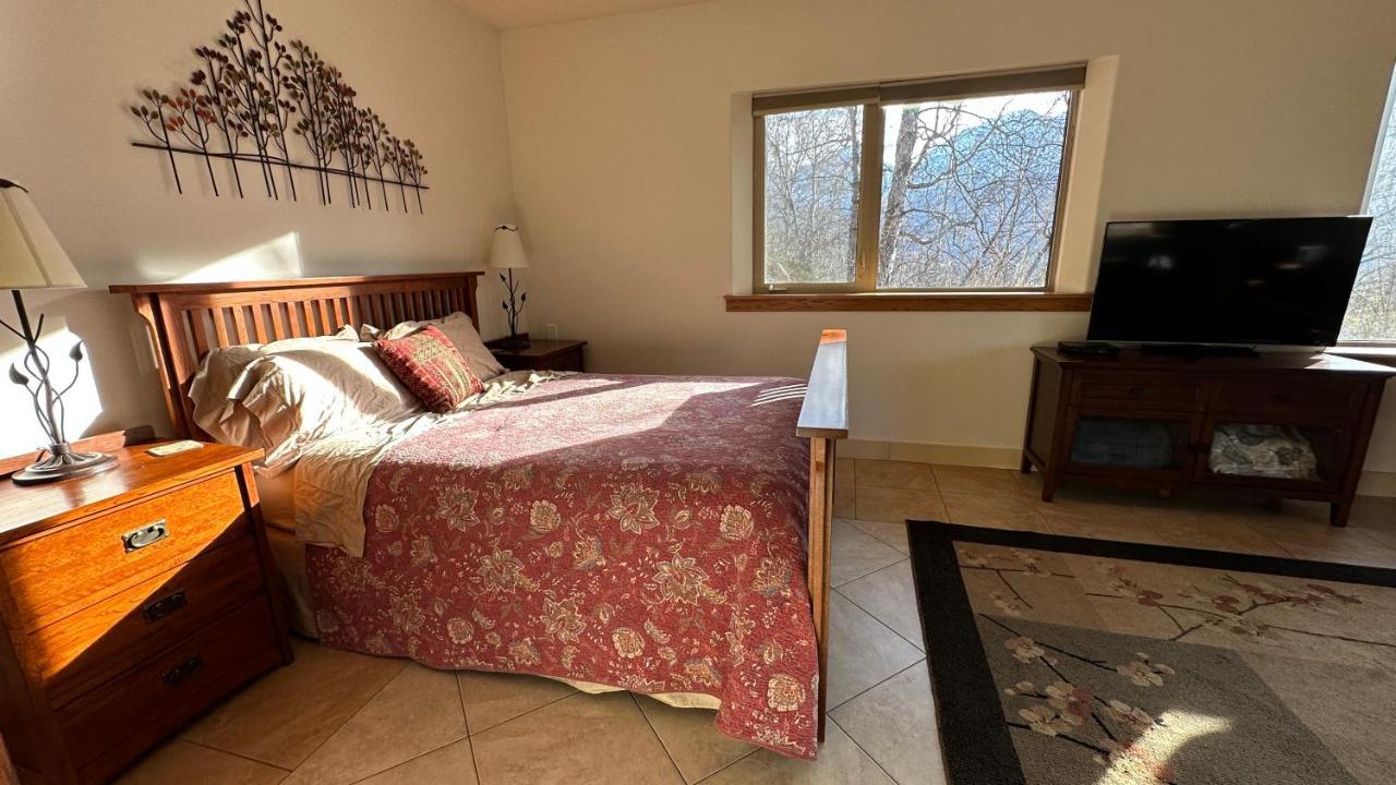 Eagle Peak Guesthouse Eagle River Екстер'єр фото