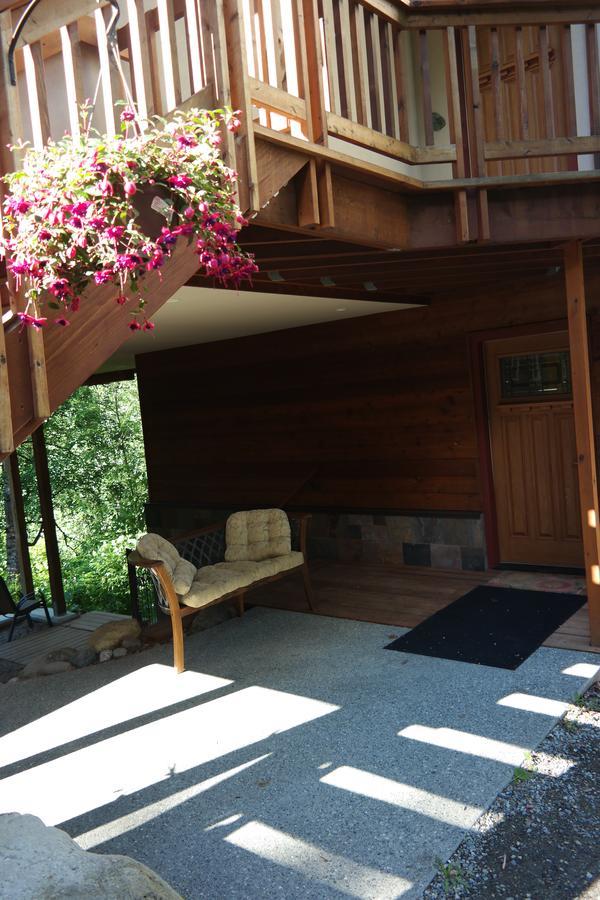 Eagle Peak Guesthouse Eagle River Екстер'єр фото